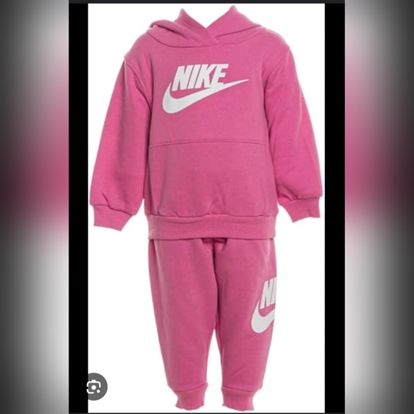 Nike Other - Nike Kids Matching Set in Pink and White